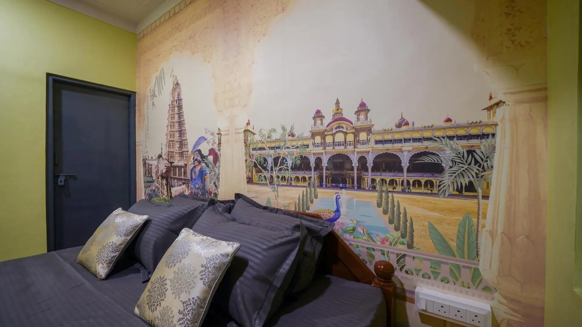 Trippr Mysuru Hostel India
